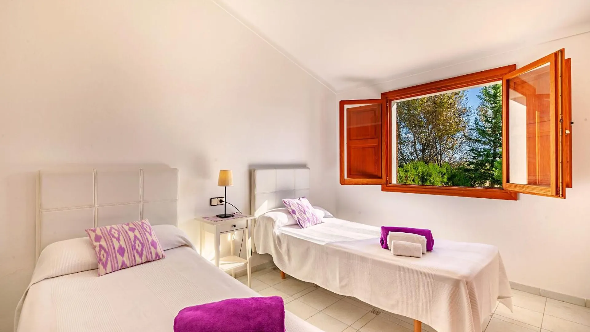 Beach Villa Can Carles By Sealand Villas Port de Pollenca